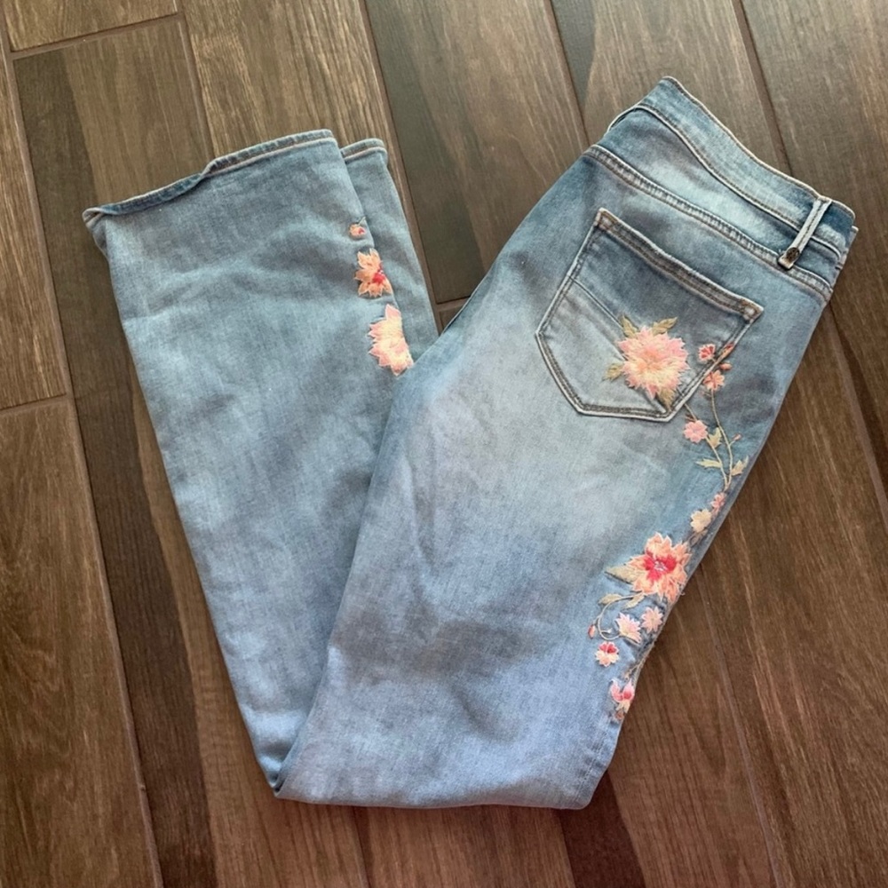 Driftwood Kelly Floral Embroidered Flare Stretch Jeans Sz 32
